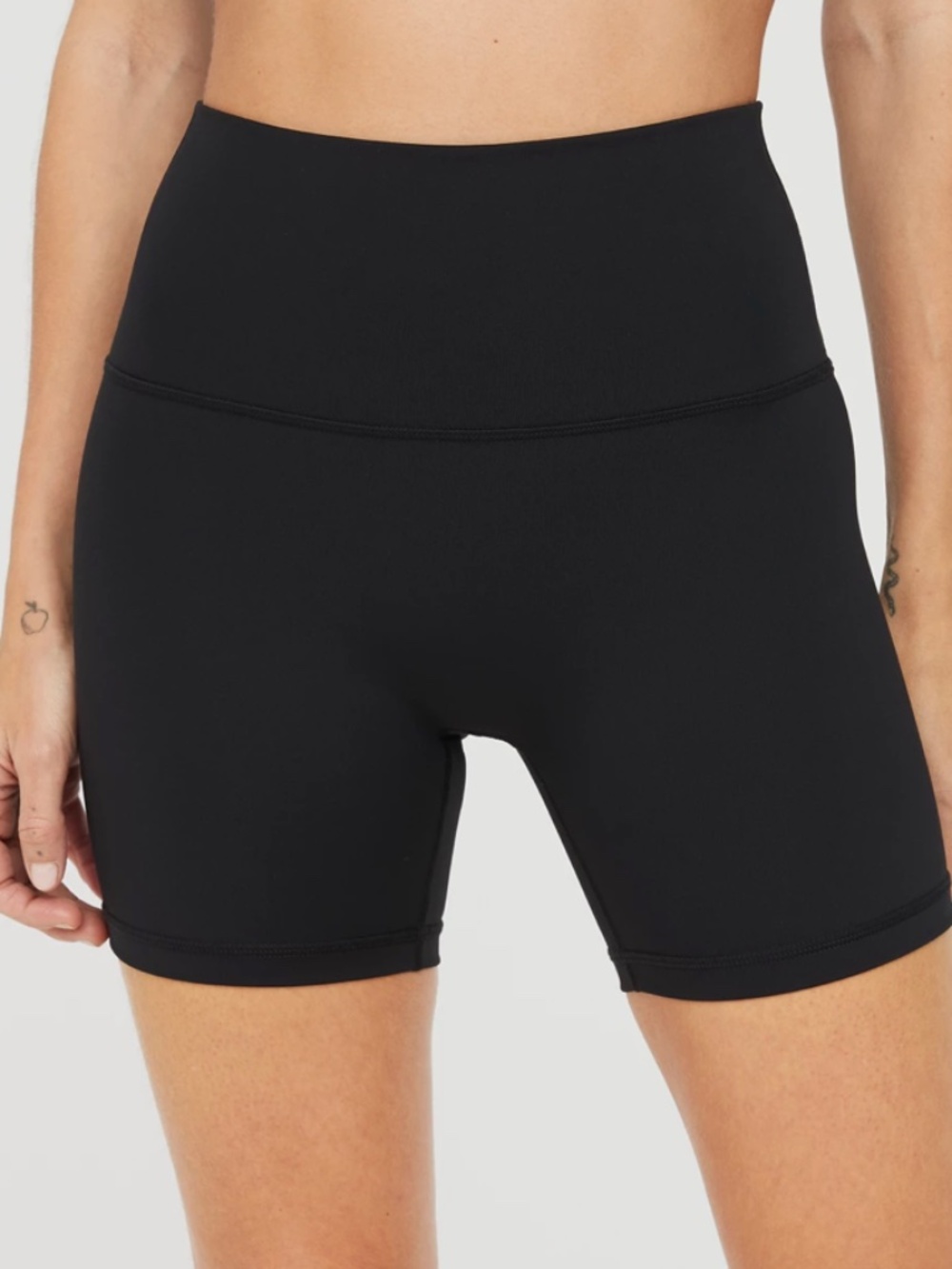 aerie goals biker short, black, never worn, XXL, 5 inch inseam